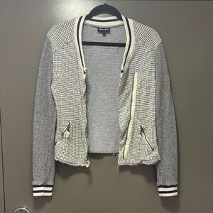 SPLENDID Gray and Cream Zip Up Sweater